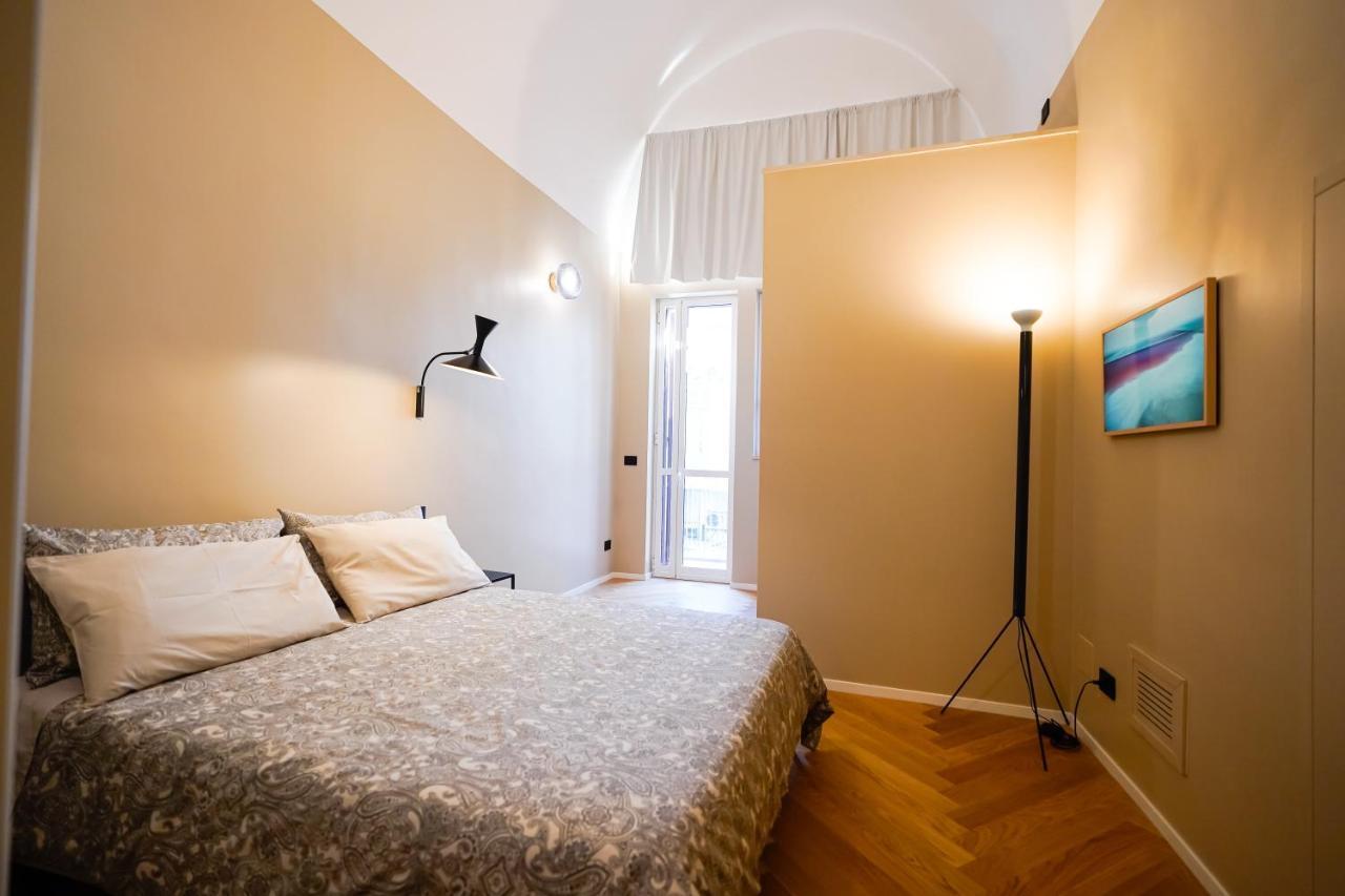 Meh Luxury Apartment City Centre Bari Exterior foto